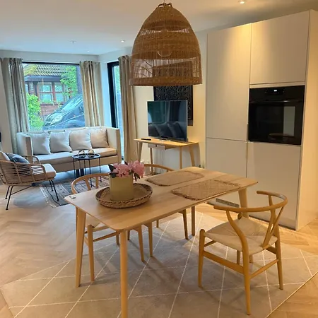 Leilighet Vendla Beachfront