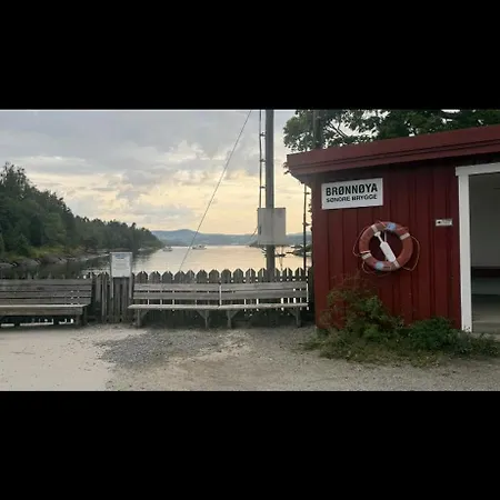 Appartement Beachfront With Private Swimming Dock