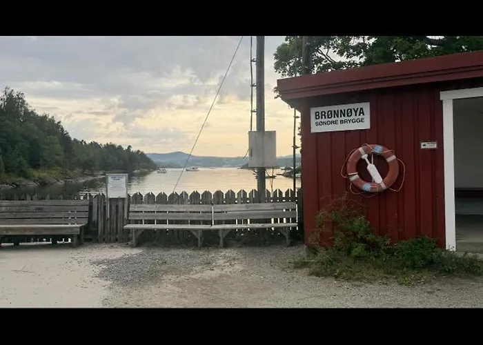 Appartement Beachfront With Private Swimming Dock