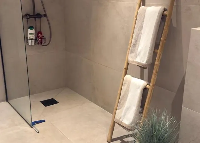 Beachfront With Private Swimming Dock *